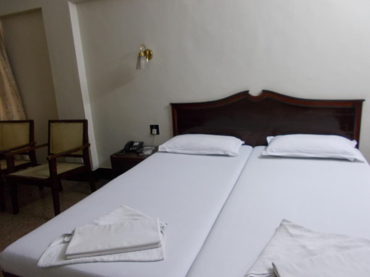 Biju'S Tourist Home Kochi Екстериор снимка