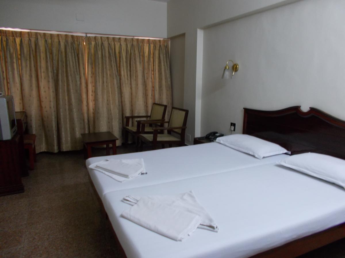 Biju'S Tourist Home Kochi Екстериор снимка