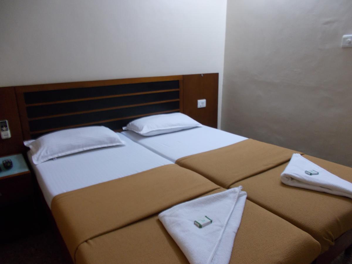 Biju'S Tourist Home Kochi Екстериор снимка