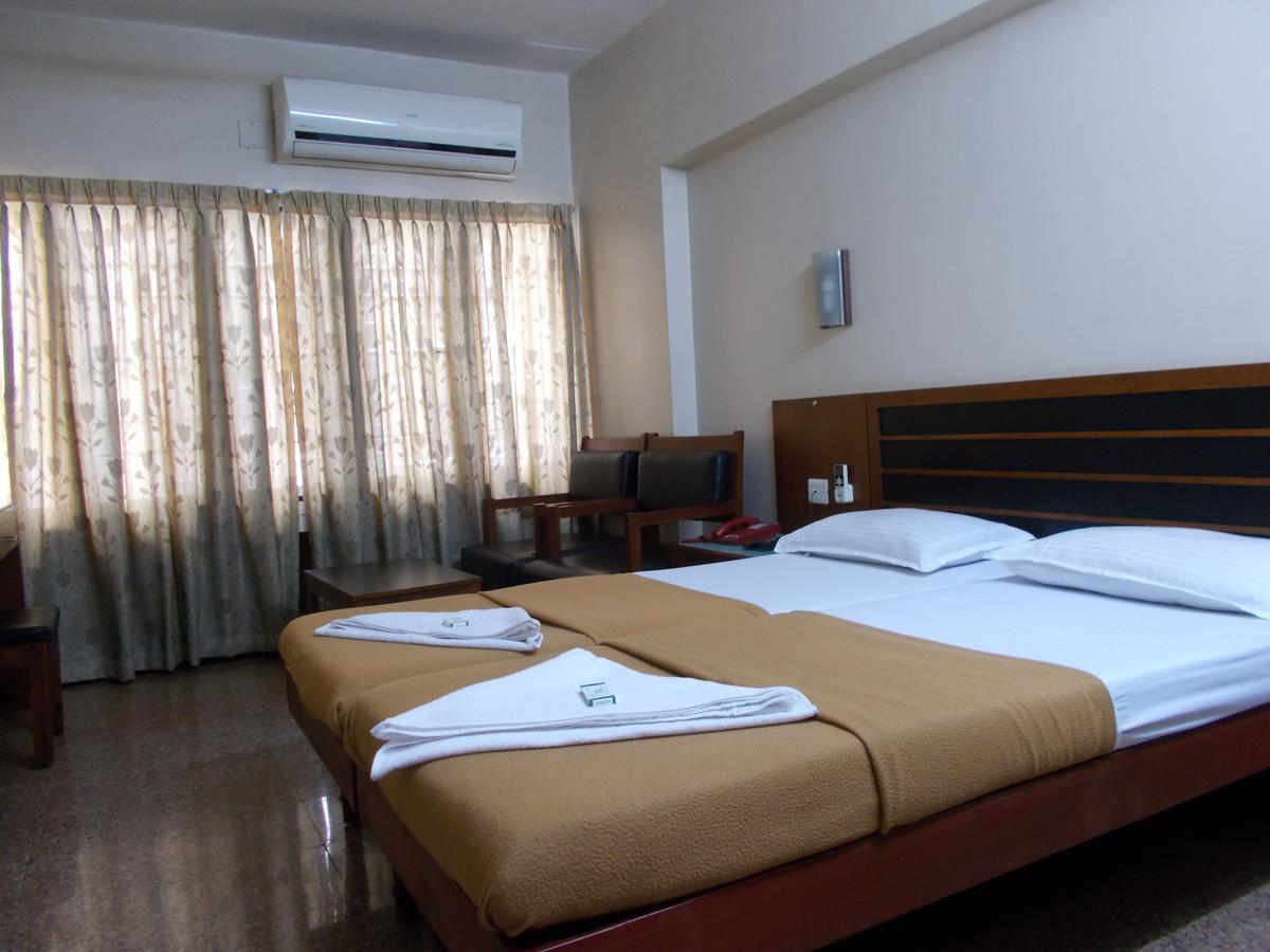 Biju'S Tourist Home Kochi Екстериор снимка